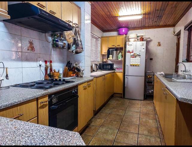 4 BEDROOM HOUSE FOR SALE IN BEACON VALLEY